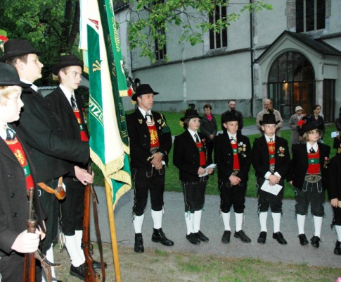 Maiandacht der Jungschützen beim Franziskaner Kloster