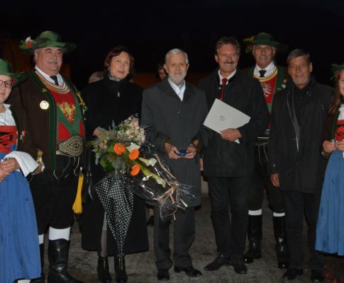 Feier zum 80. Geburtstag von Ehrenoffizier Siegfried Steinwandter